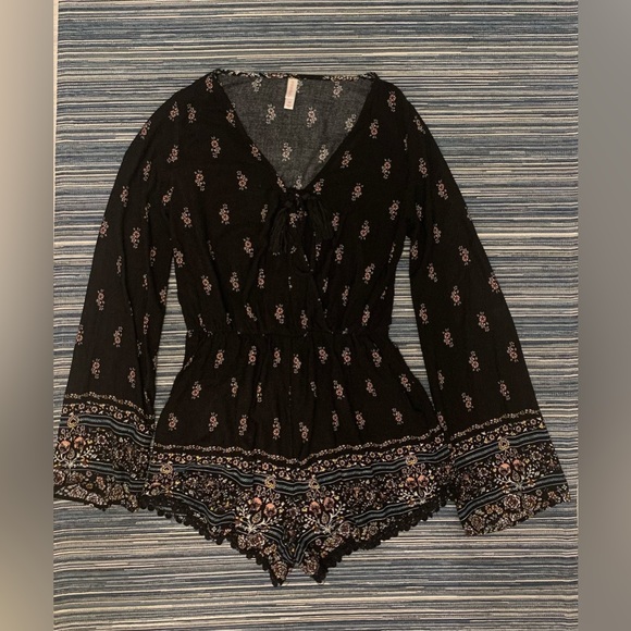 Xhilaration Size XS Long Sleeve Black Floral Romper - Picture 2 of 6